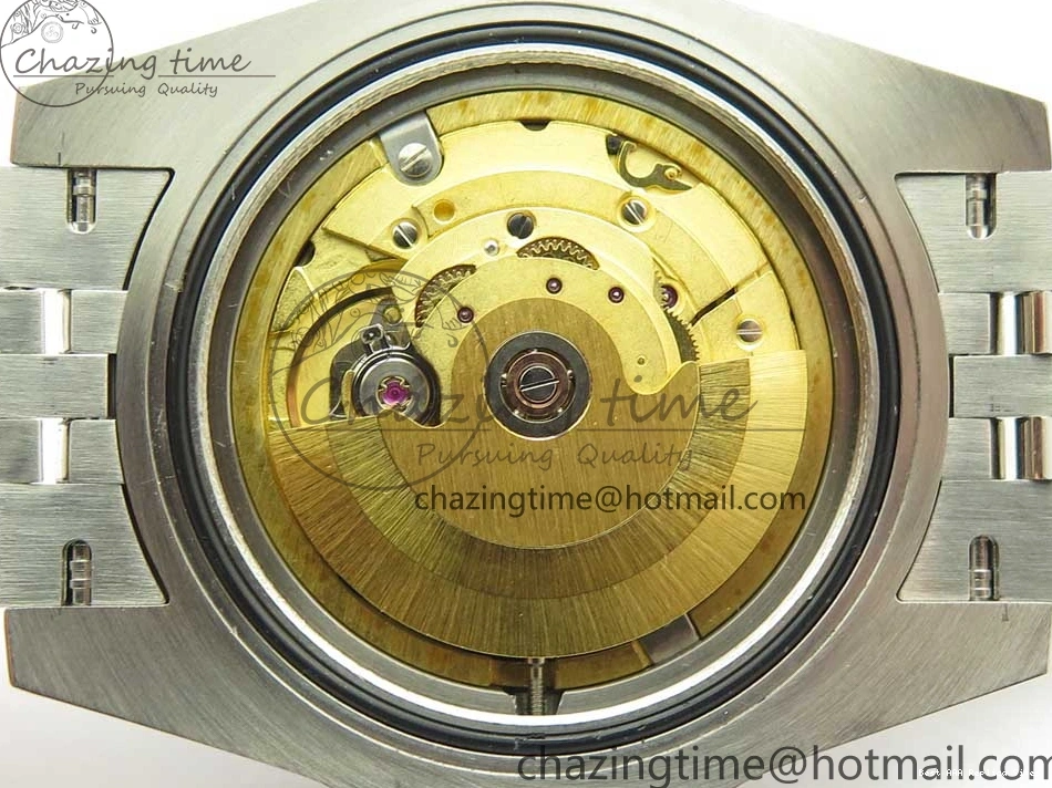 Best AAA Replica Sites GMT-Master Bezel Ceramic Black BPF Bracelet on Green Jubilee 126710 3347 SS Dial A II UrbanChic Black BLRO SS 1225